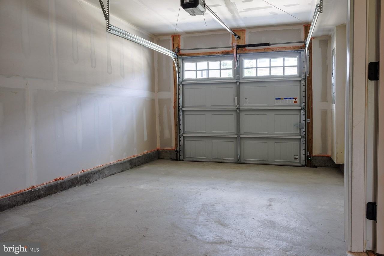 6 Foxwood Dr - Photo 5 of 29
