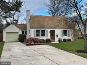 320 Evergreen Dr - Photo 1 of 1