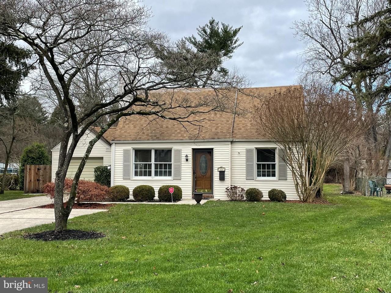 320 Evergreen Dr - Photo 2 of 17
