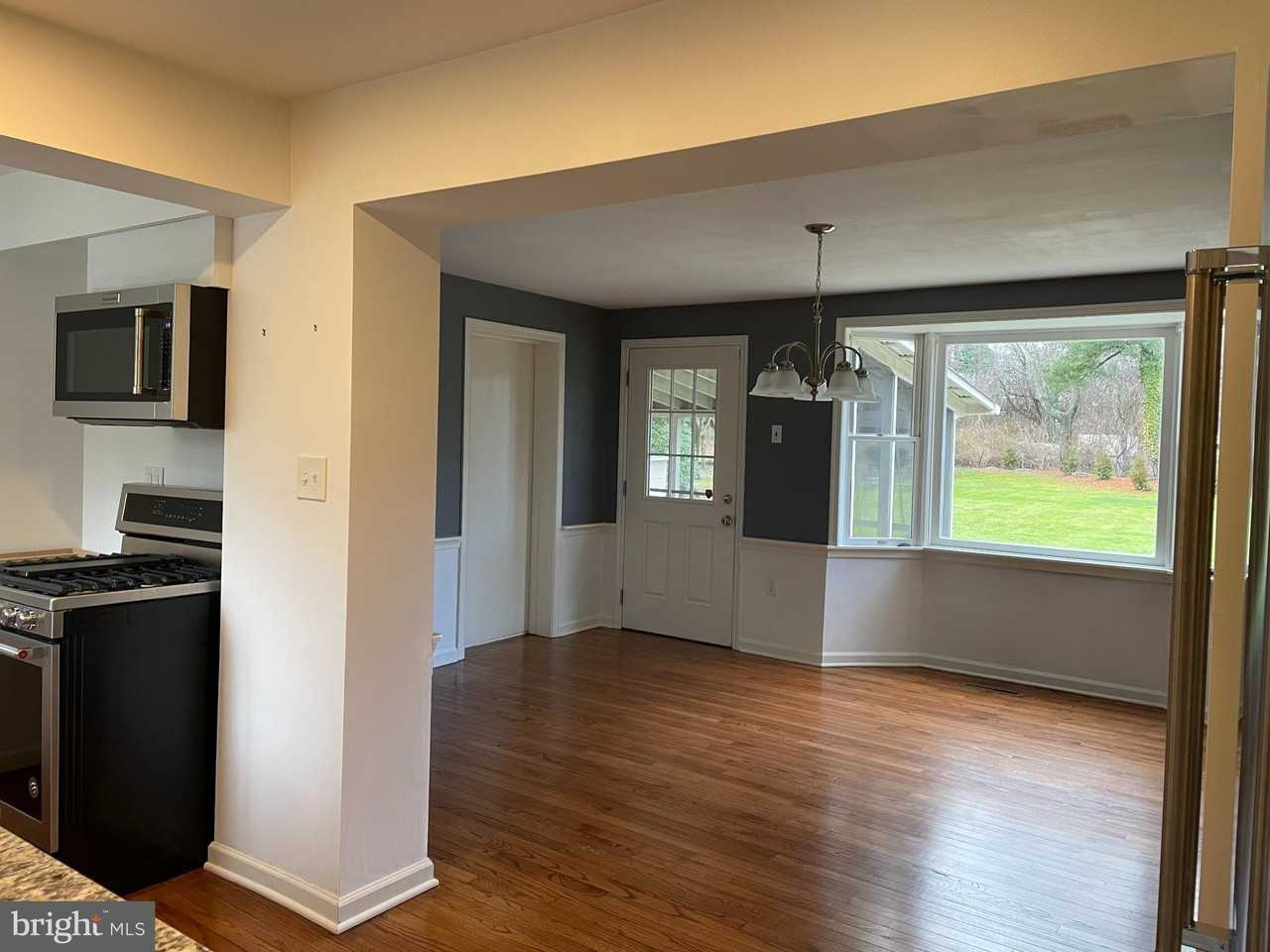 320 Evergreen Dr - Photo 6 of 17