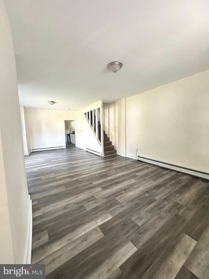 702 Martin Luther King Jr Blvd - Photo 3 of 18