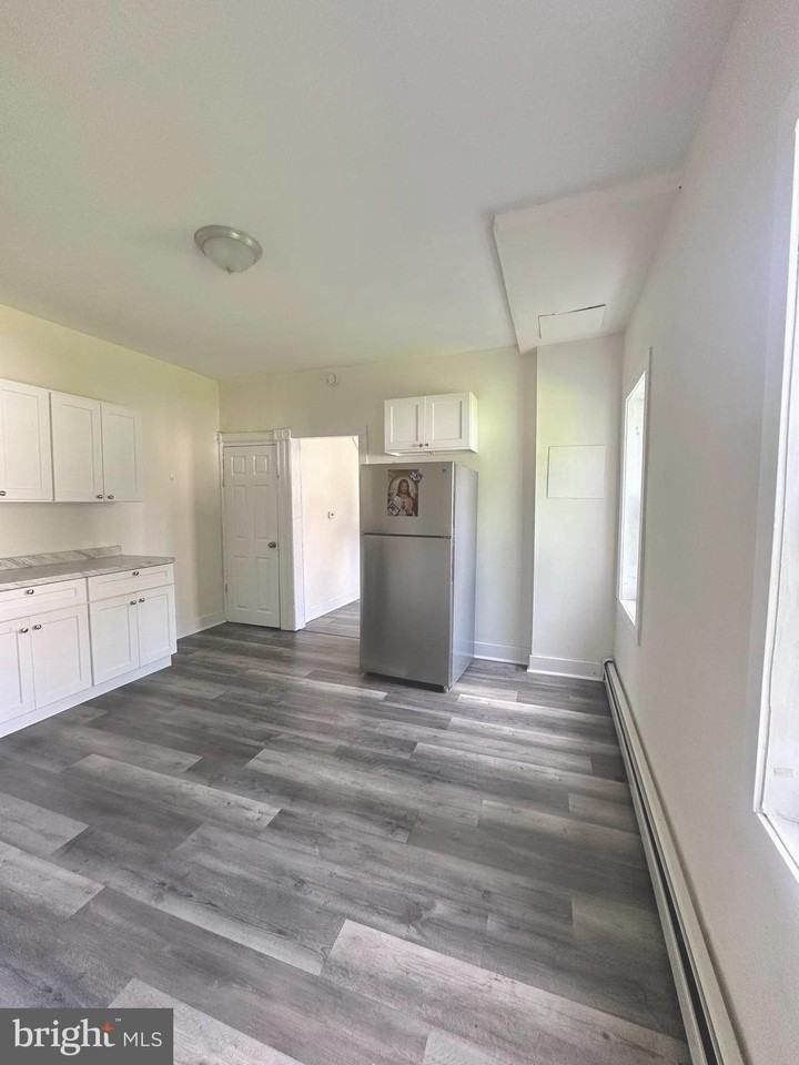 702 Martin Luther King Jr Blvd - Photo 6 of 18