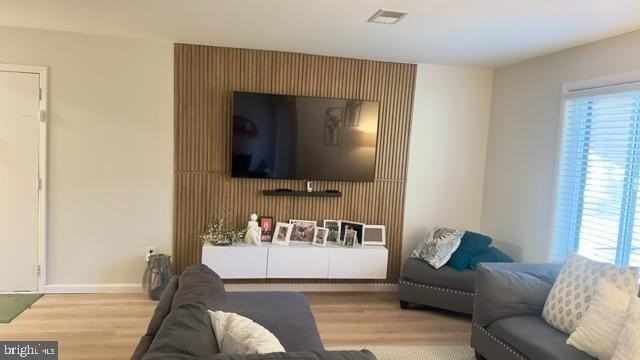 11 Twin Rivers Dr #M - Photo 3 of 25