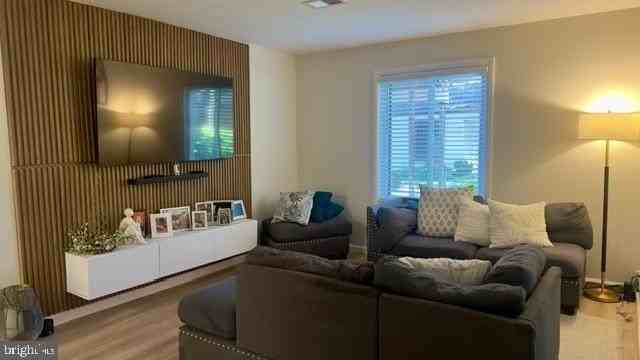11 Twin Rivers Dr #M - Photo 4 of 25