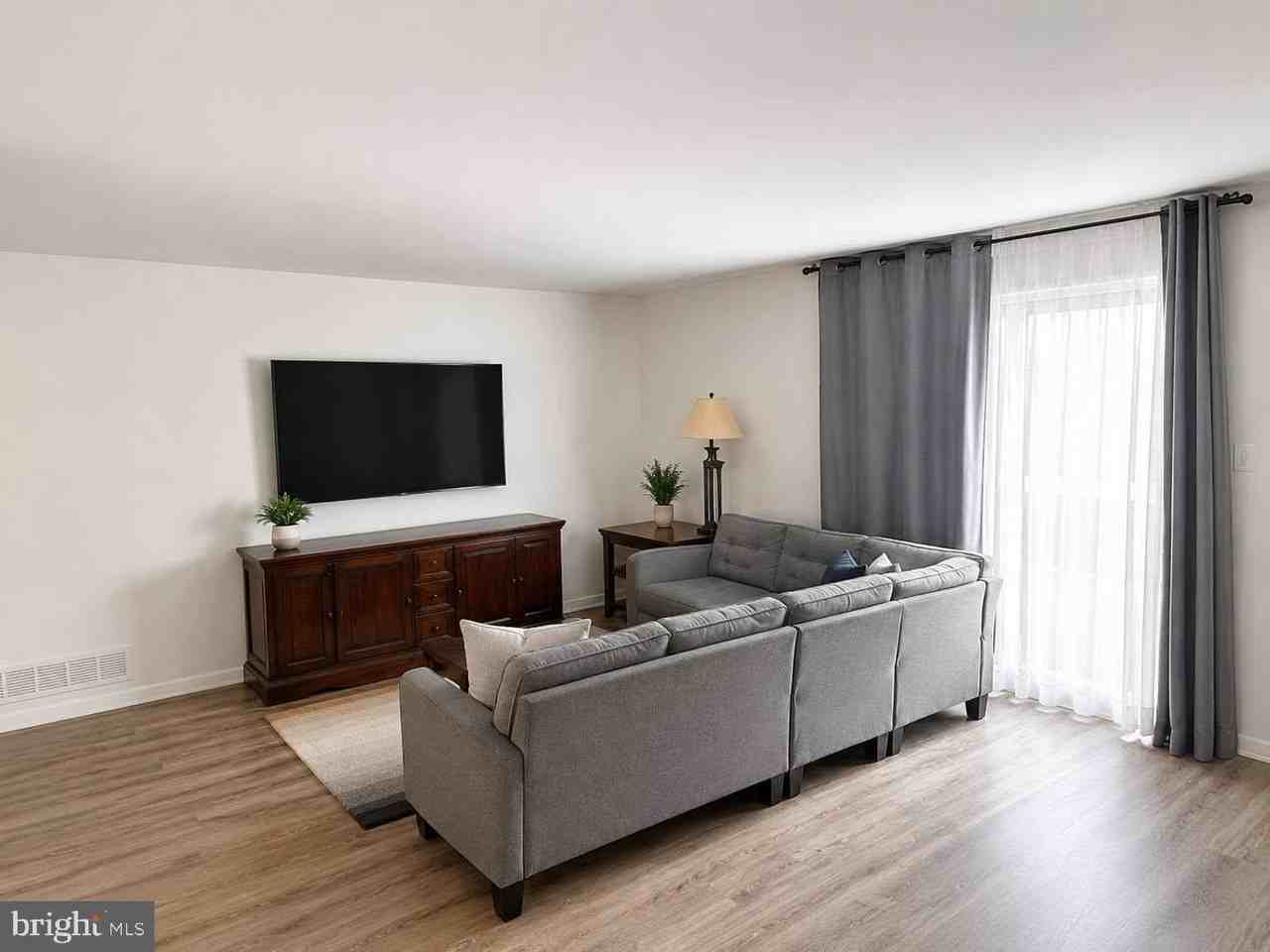 28 Heather Ct - Photo 2 of 7