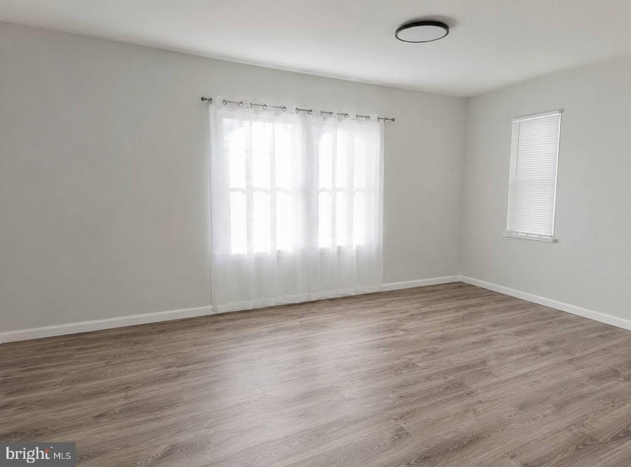 28 Heather Ct - Photo 6 of 7
