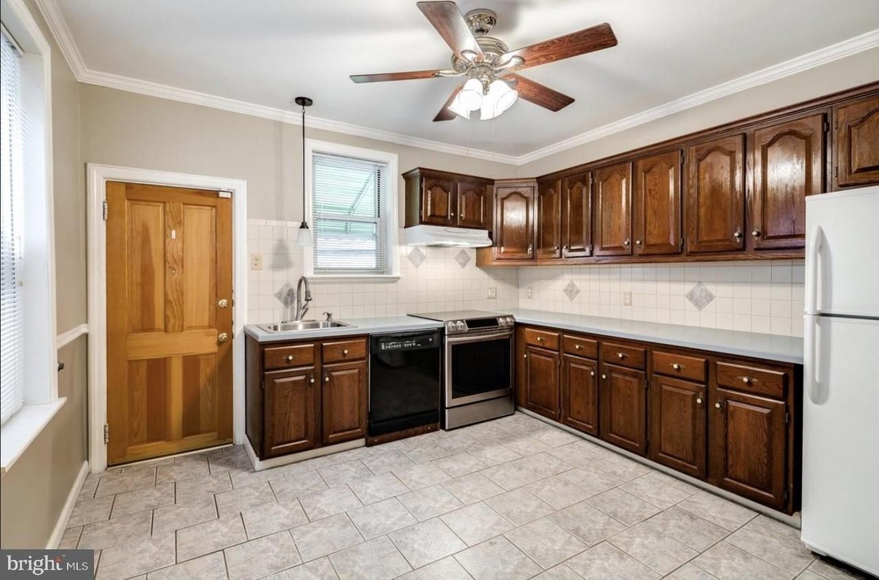 1513 E Moyamensing Ave - Photo 6 of 27