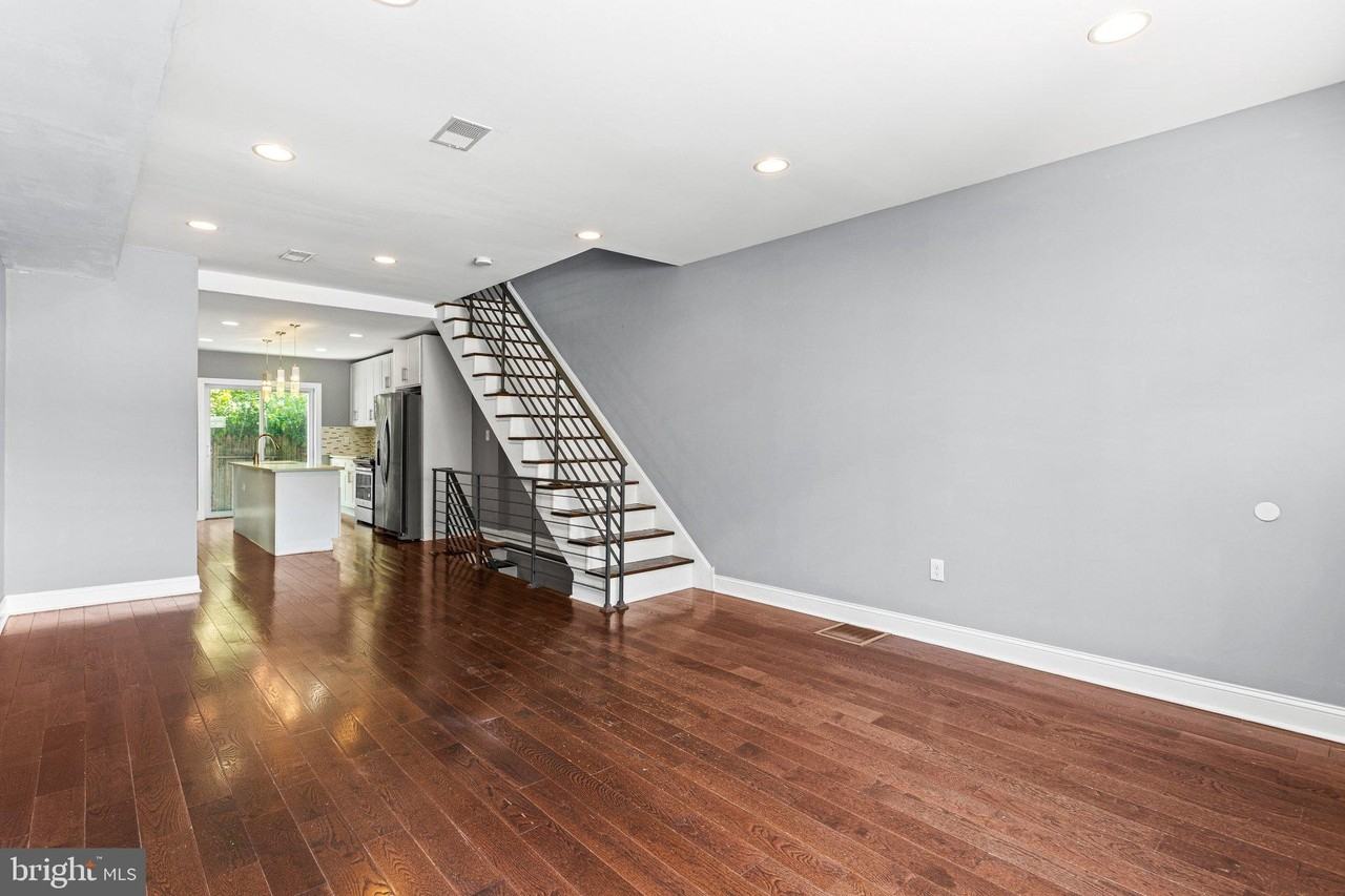 2209 E Huntingdon St - Photo 2 of 15