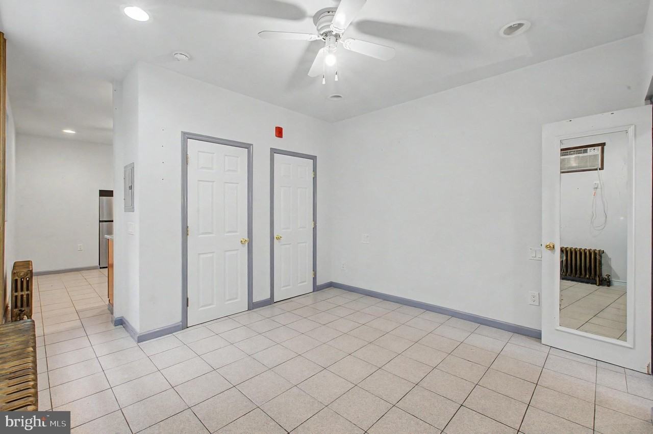 1425 Jackson St #1R - Photo 2 of 21