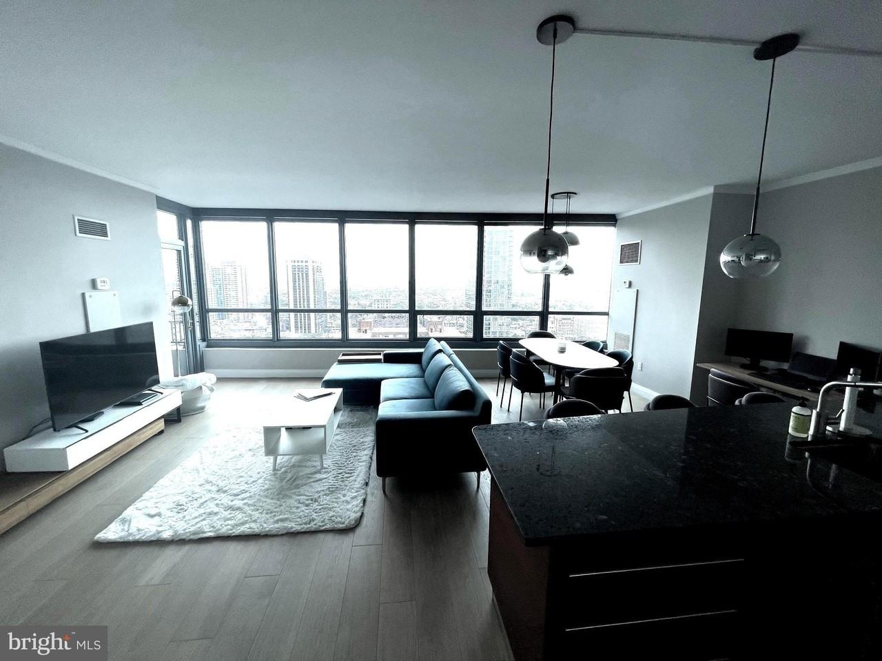 2101 Market St #2404 - Photo 7 of 13