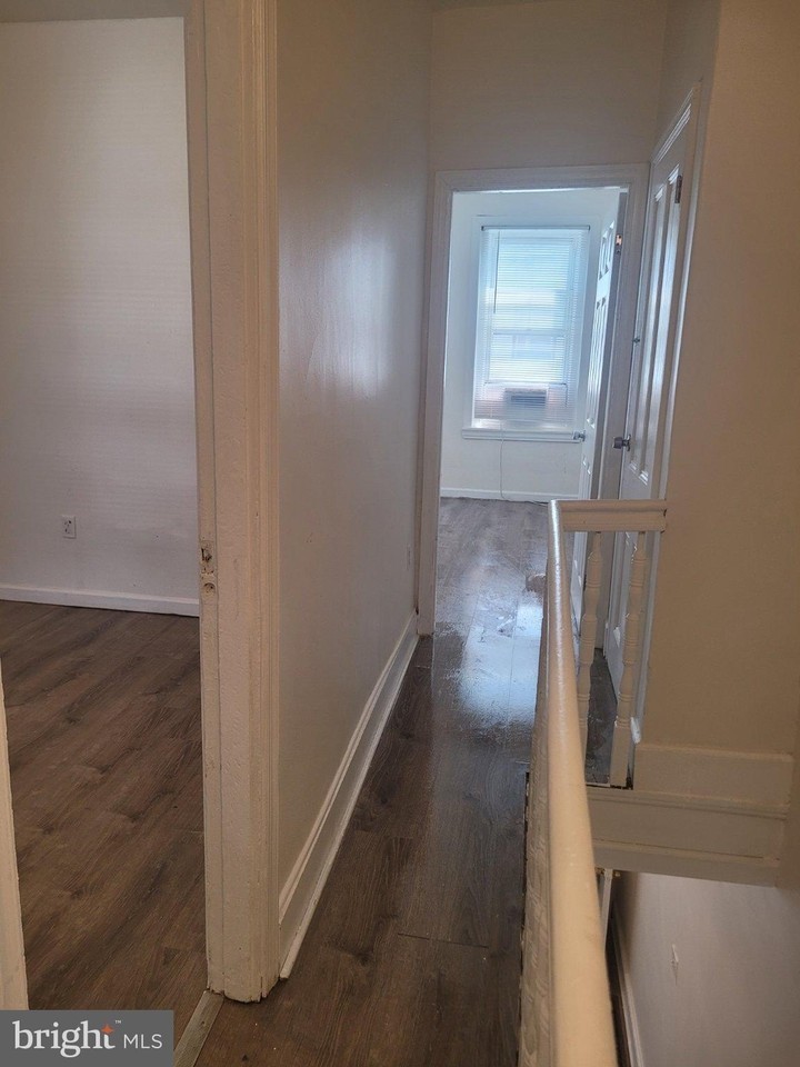 2334 N Gratz St - Photo 5 of 22