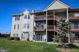 featured image of 94-12 Chinkapin Dr #12