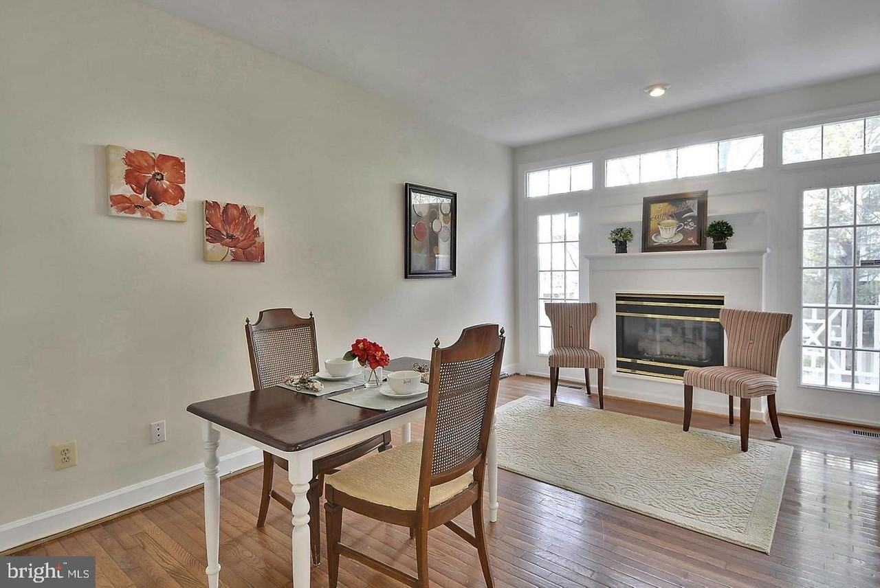 1809 Fawncrest Ct - Photo 4 of 26