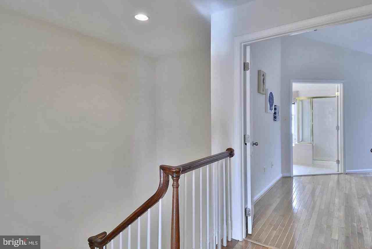 1809 Fawncrest Ct - Photo 6 of 26