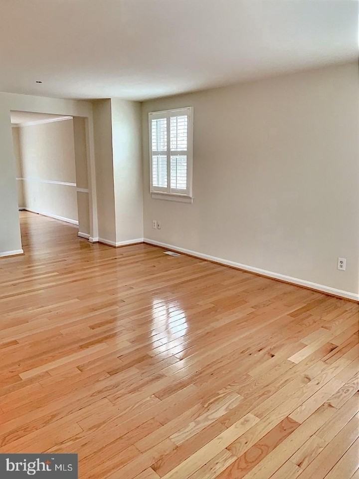 3100 Black Hickory Dr - Photo 6 of 19