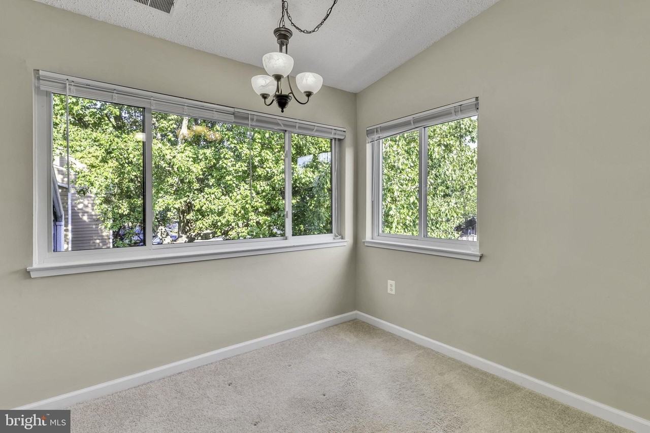 11041-B Villaridge Ct #11041B - Photo 6 of 38