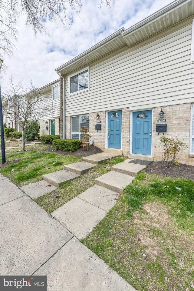 2208 Huston Pl - Photo 6 of 26