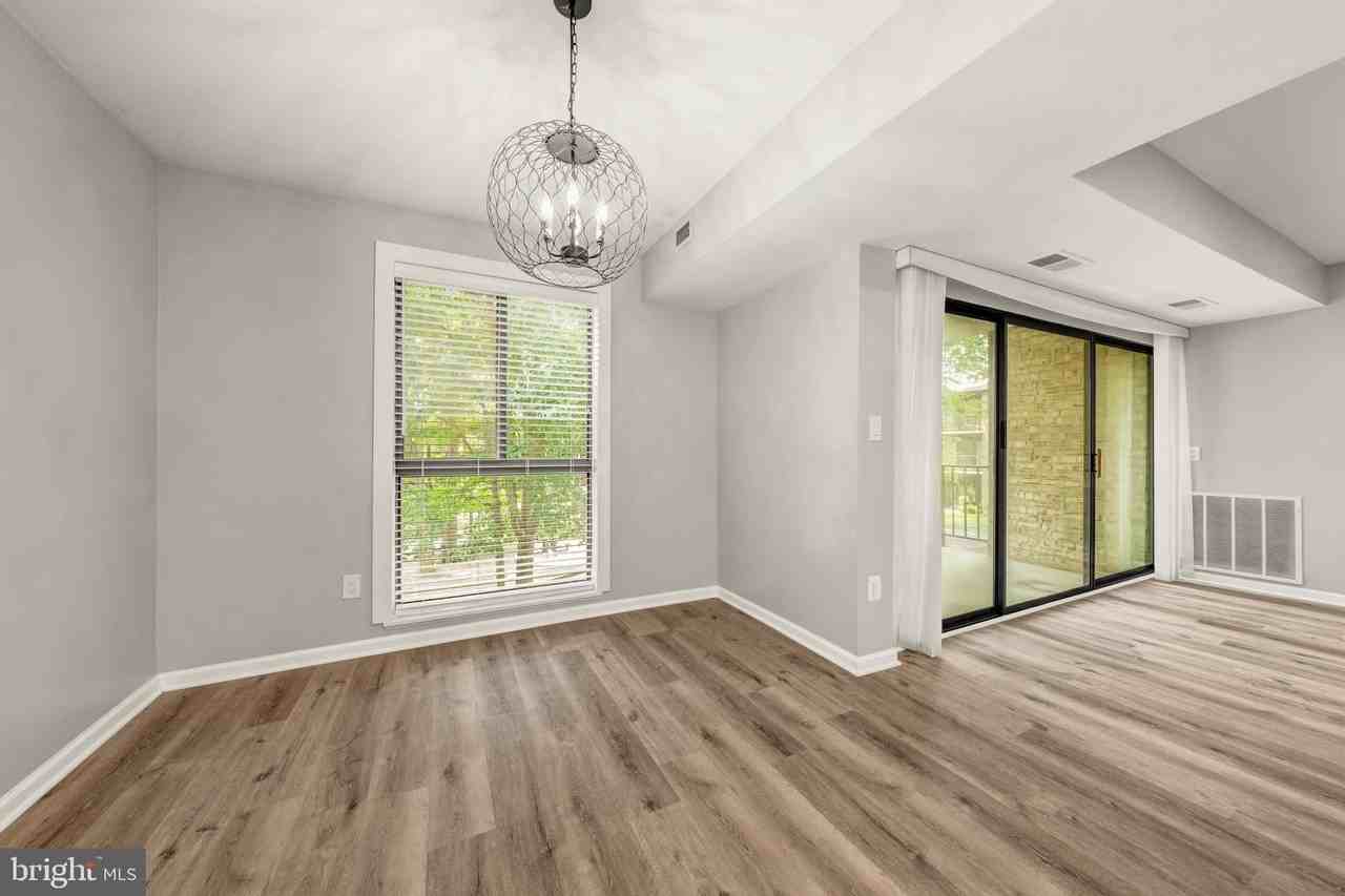 2045 Royal Fern Ct #41-11C - Photo 7 of 34