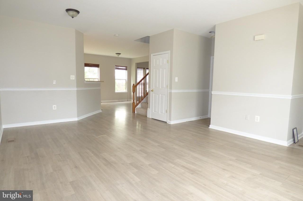 20957 Duryea Ter - Photo 7 of 41