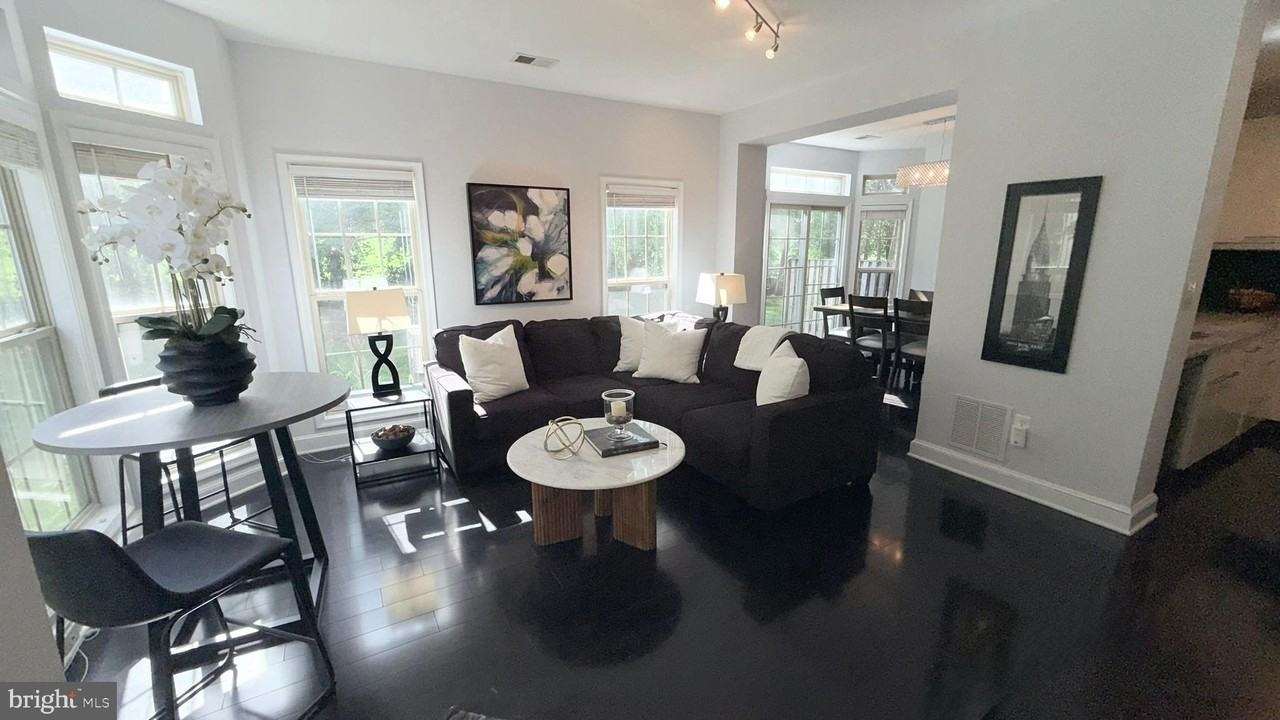 21146 Domain Ter - Photo 2 of 23