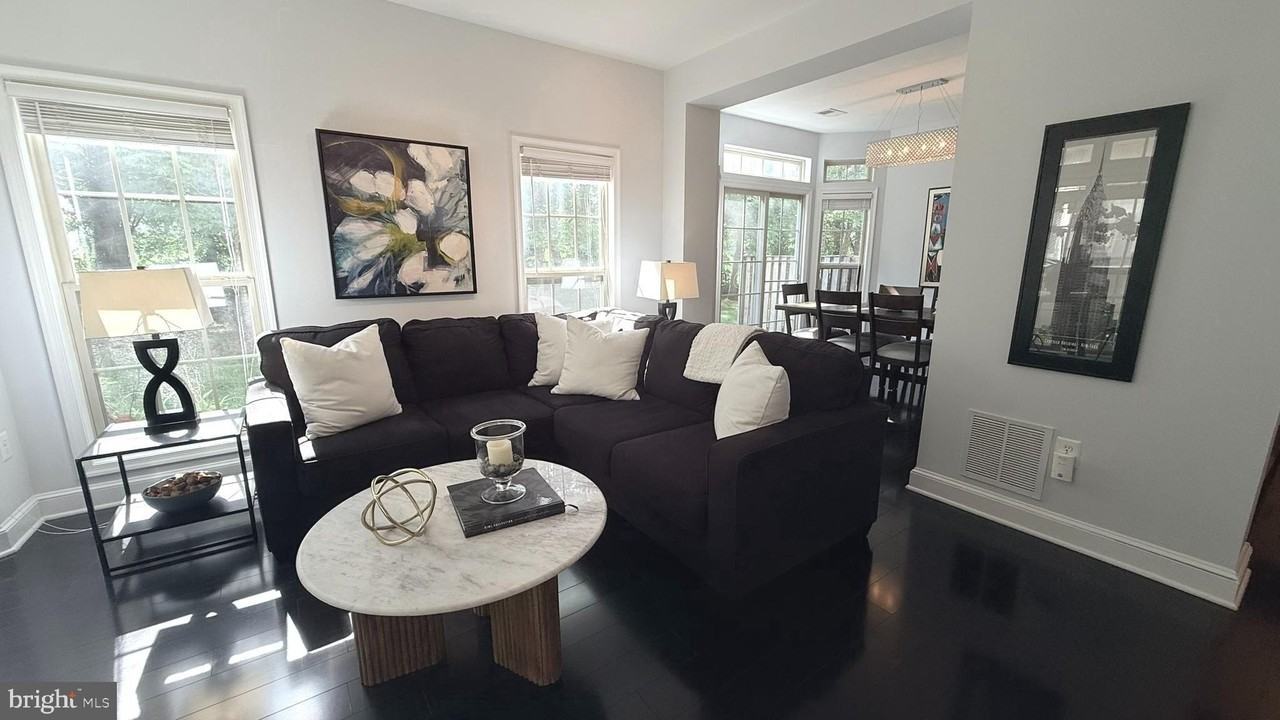 21146 Domain Ter - Photo 3 of 23