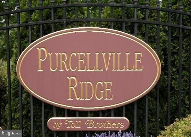 138 Ivy Hills Ter - Photo 2 of 2