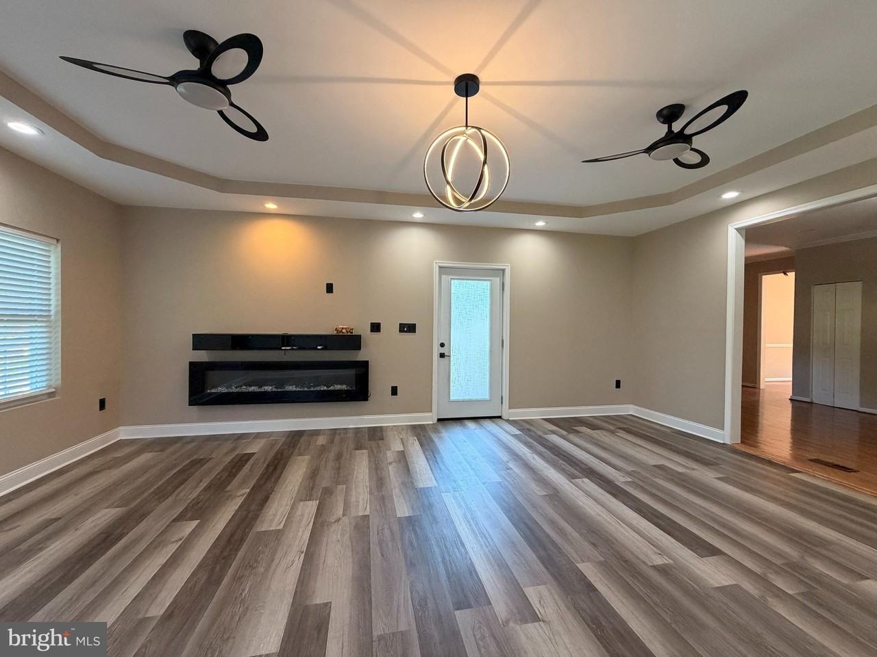 10214 Moss Tower Pl - Photo 4 of 34