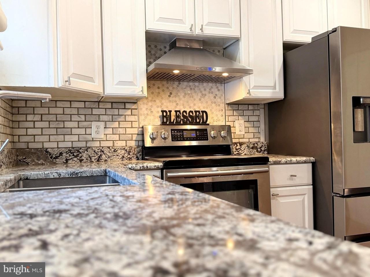 10214 Moss Tower Pl - Photo 6 of 34