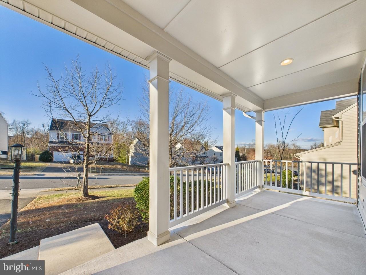 18213 Jillian Ln - Photo 3 of 16