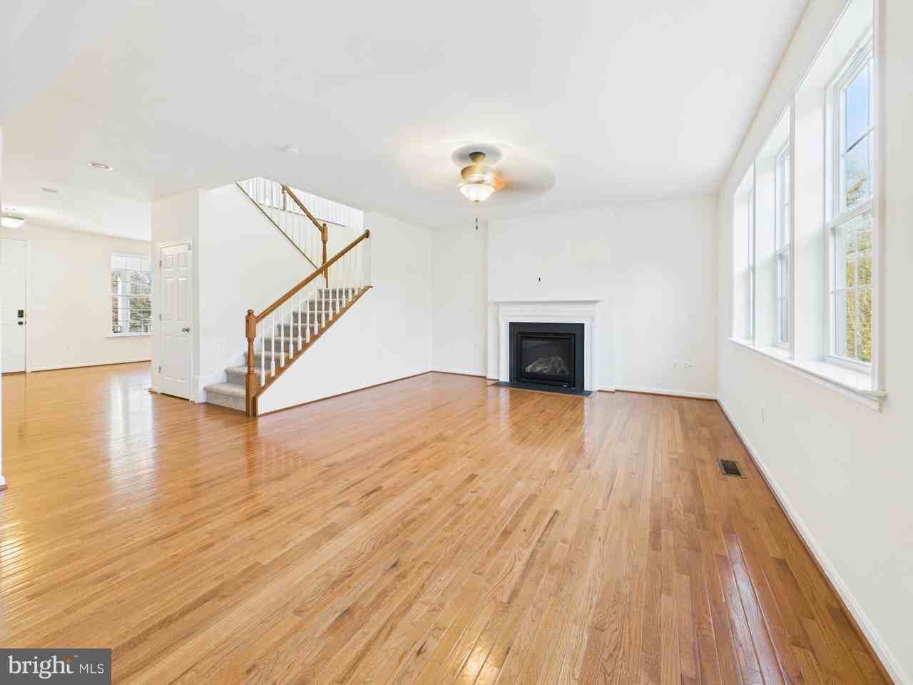 18213 Jillian Ln - Photo 5 of 16