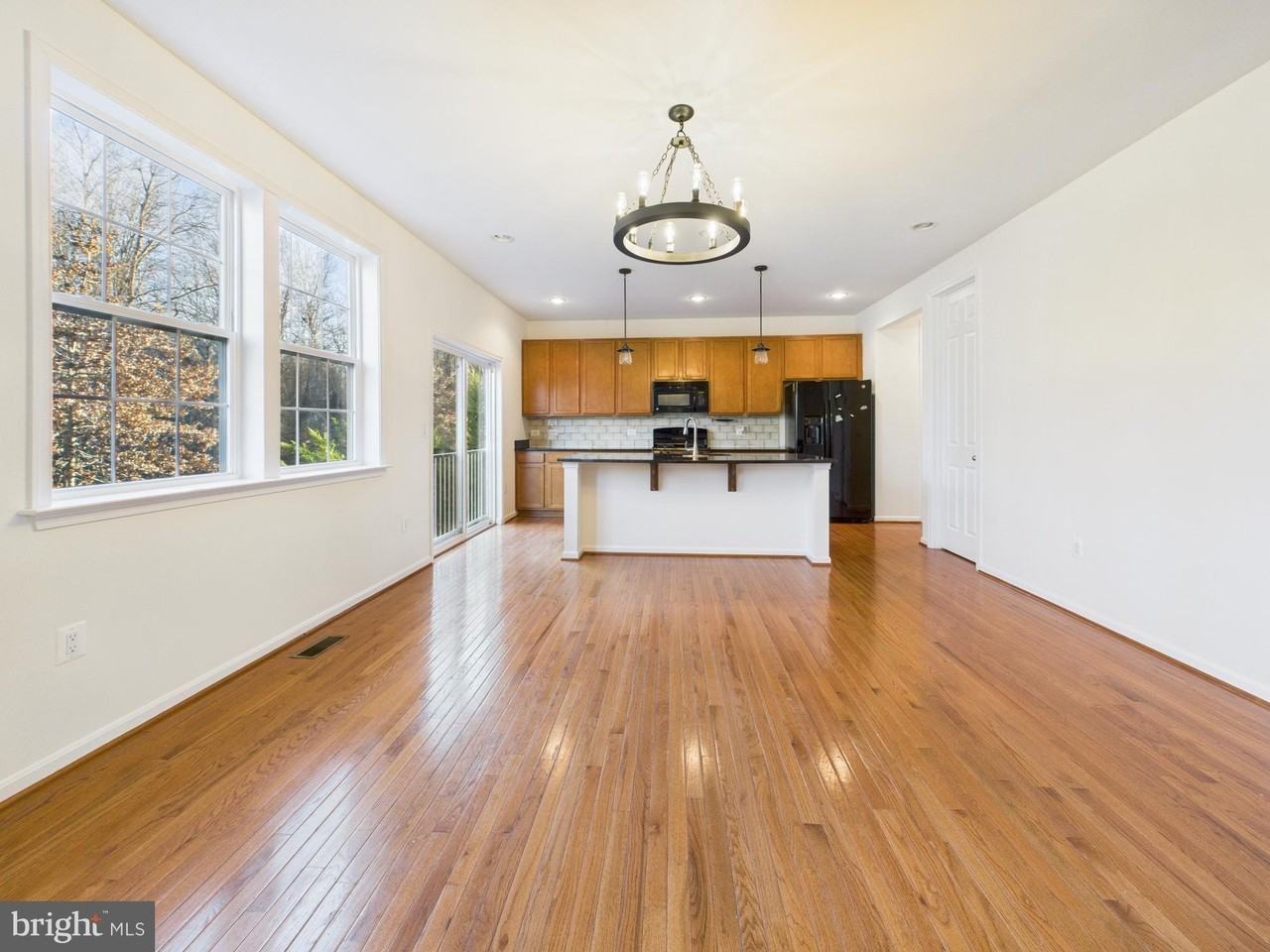 18213 Jillian Ln - Photo 6 of 16