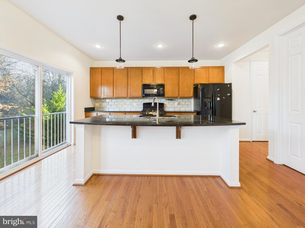 18213 Jillian Ln - Photo 7 of 16