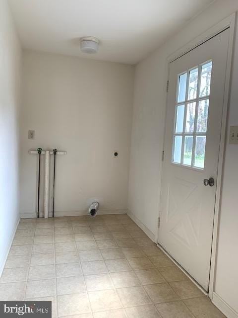 218 Claiborne Ave - Photo 7 of 12