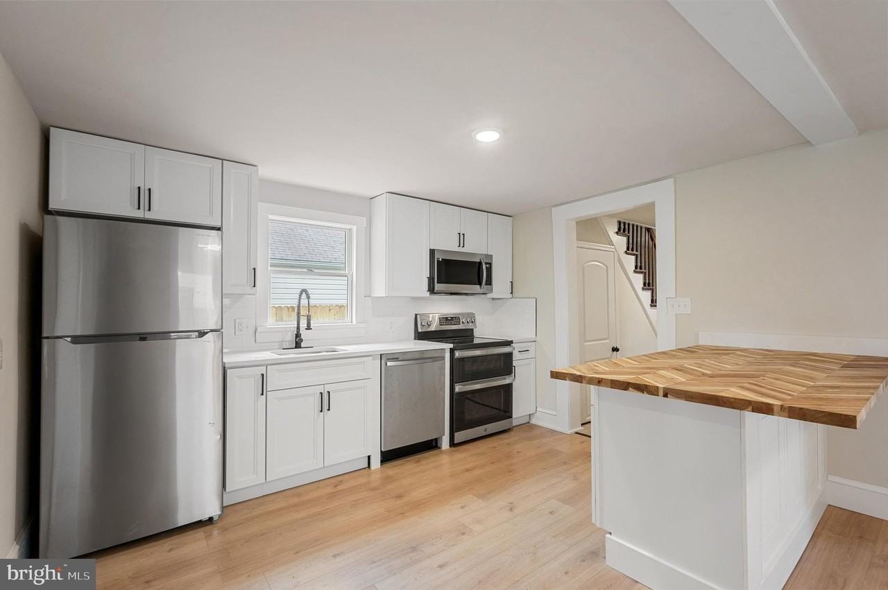553 Highland Ave - Photo 6 of 20
