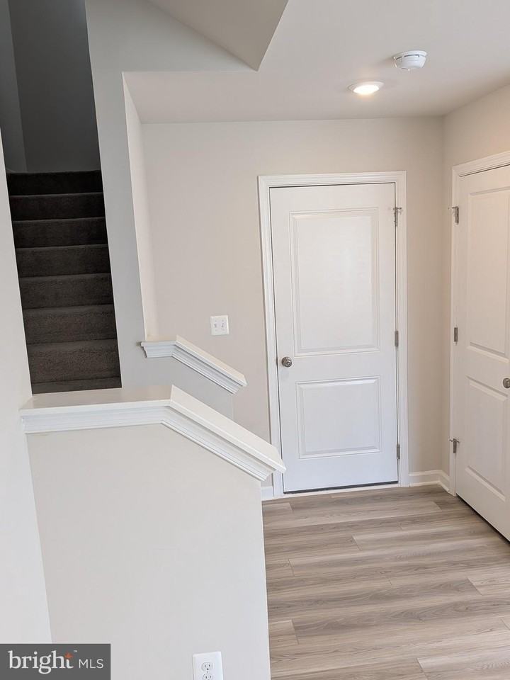 209 Swan Field Ave - Photo 7 of 31