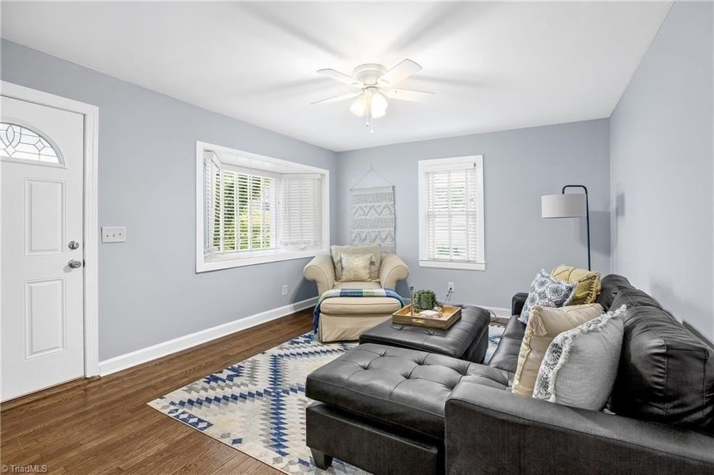317 Crafton St - Photo 3 of 30