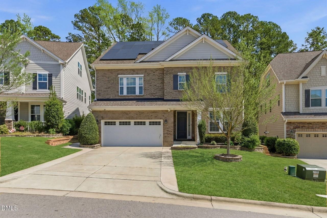 721 Vine Pond Ct - Photo 2 of 50