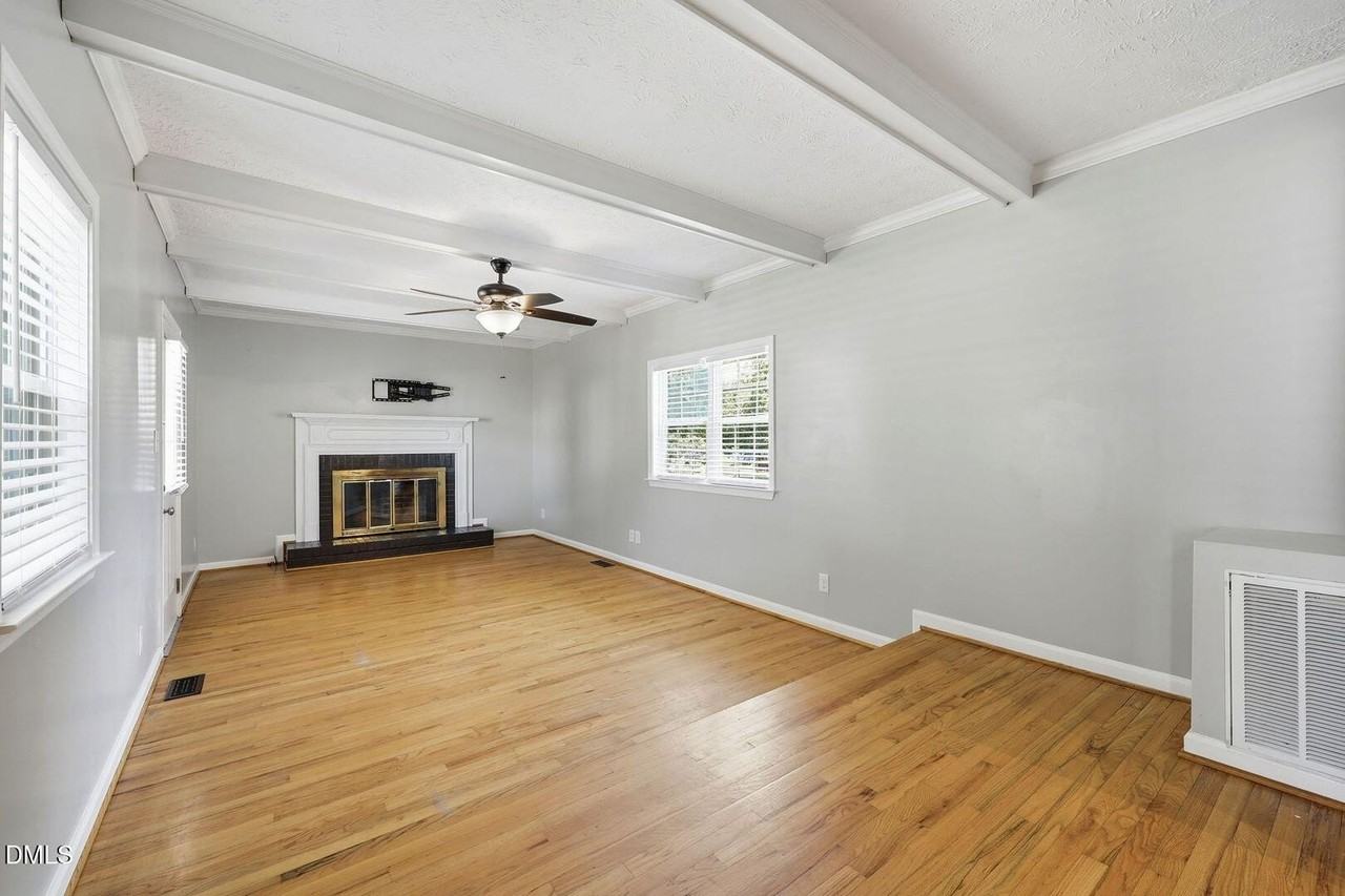 301 N 9th St - Photo 4 of 50