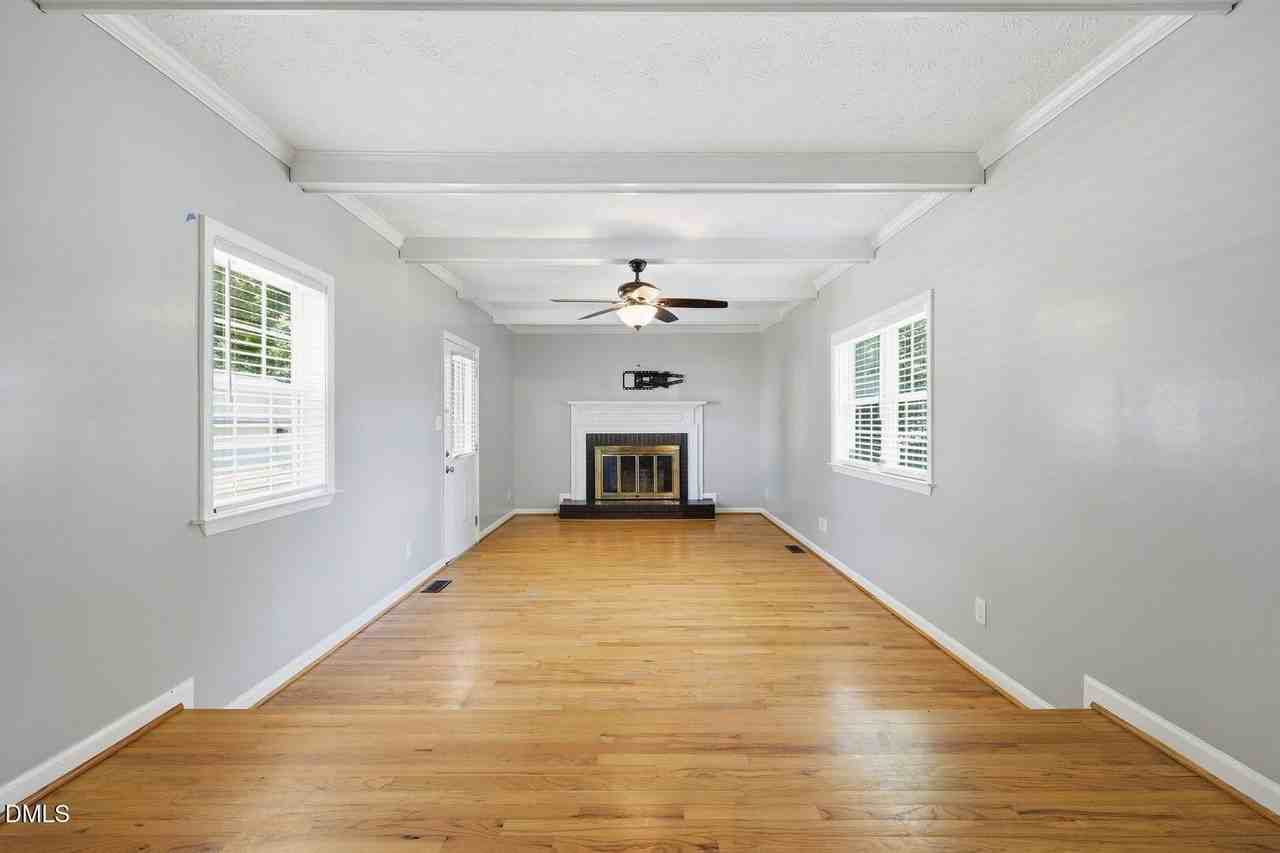 301 N 9th St - Photo 5 of 50
