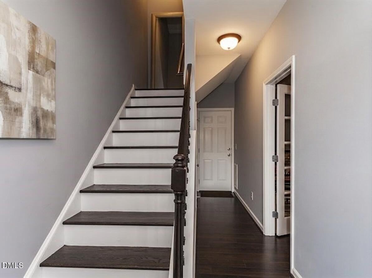 340 Kinellan Ln - Photo 3 of 22