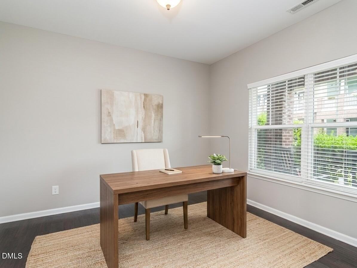 340 Kinellan Ln - Photo 4 of 22