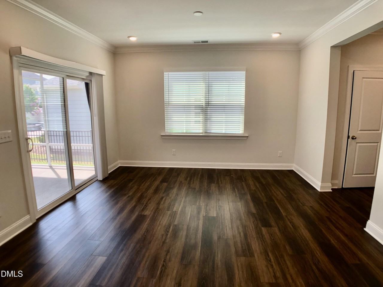 313 Ivy Arbor Way - Photo 4 of 24