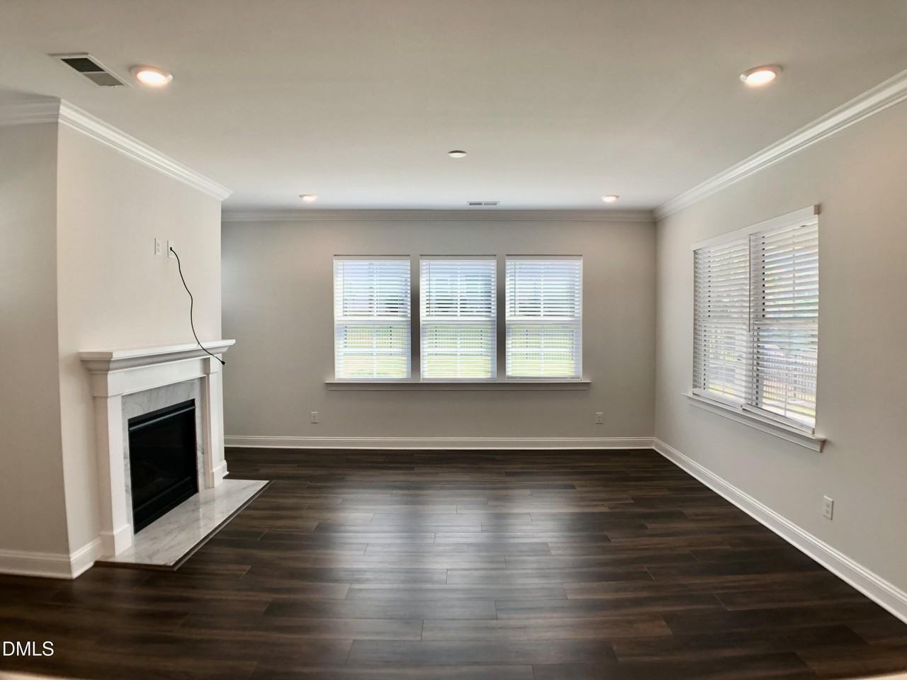 313 Ivy Arbor Way - Photo 5 of 24
