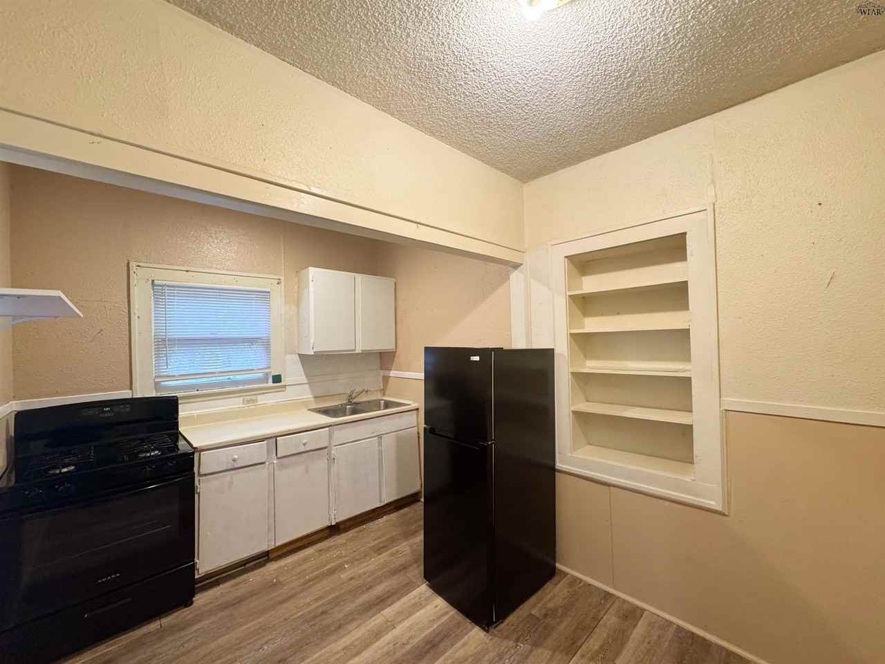 1205 Austin St #3 - Photo 3 of 7