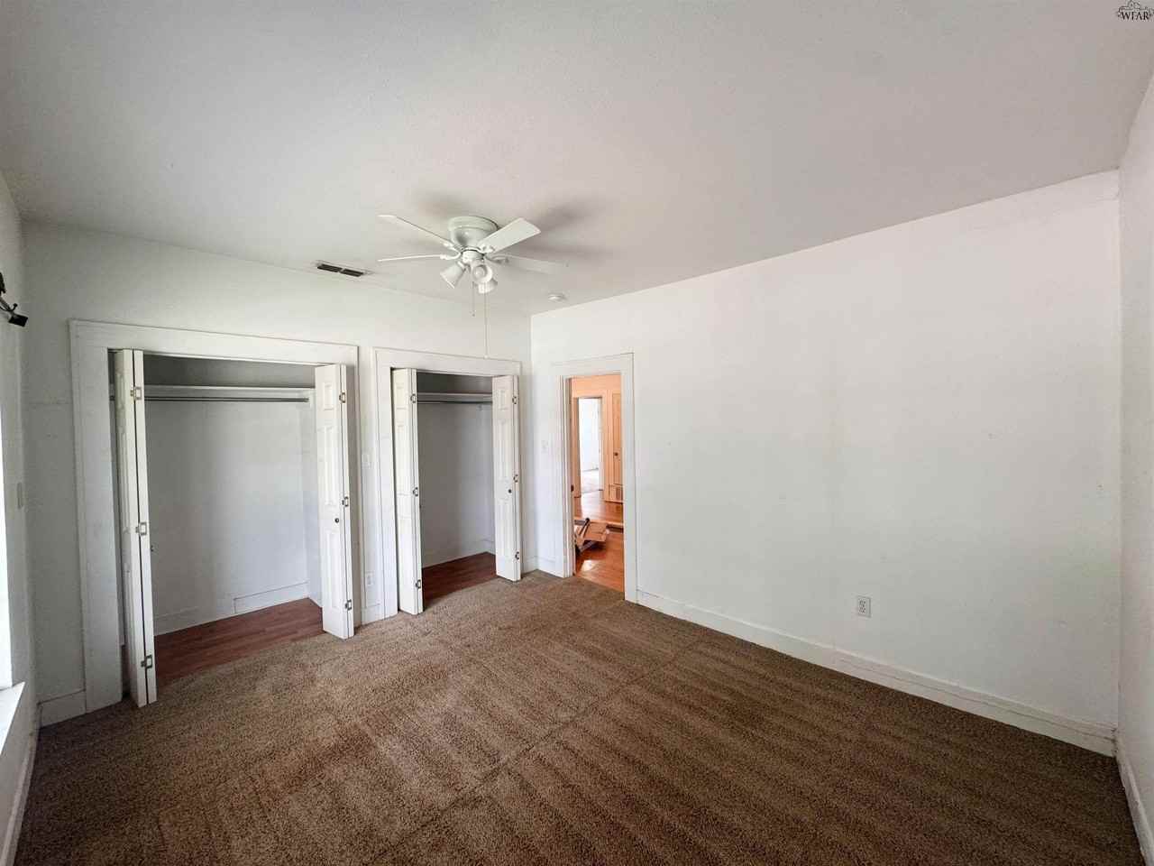 2412 Buchanan St - Photo 4 of 16