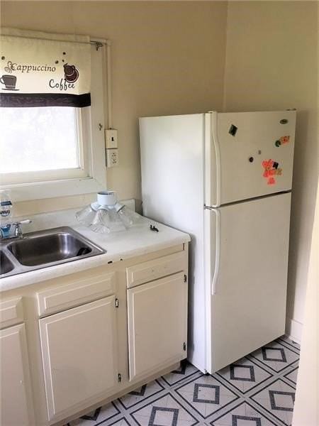 1040 Allison Ave #1 - Photo 2 of 4
