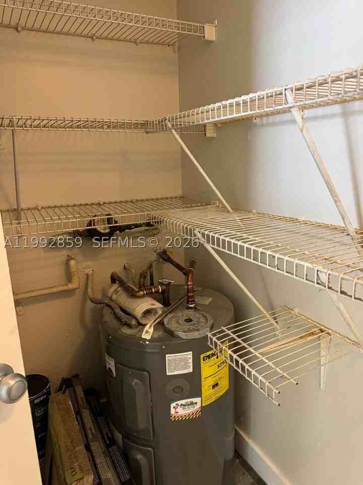 5760 Rock Island Rd #304 - Photo 6 of 10