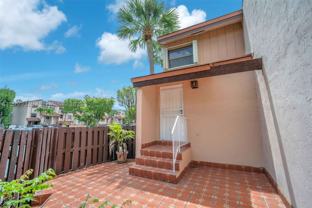 685 W Park Dr - Photo 1 of 1