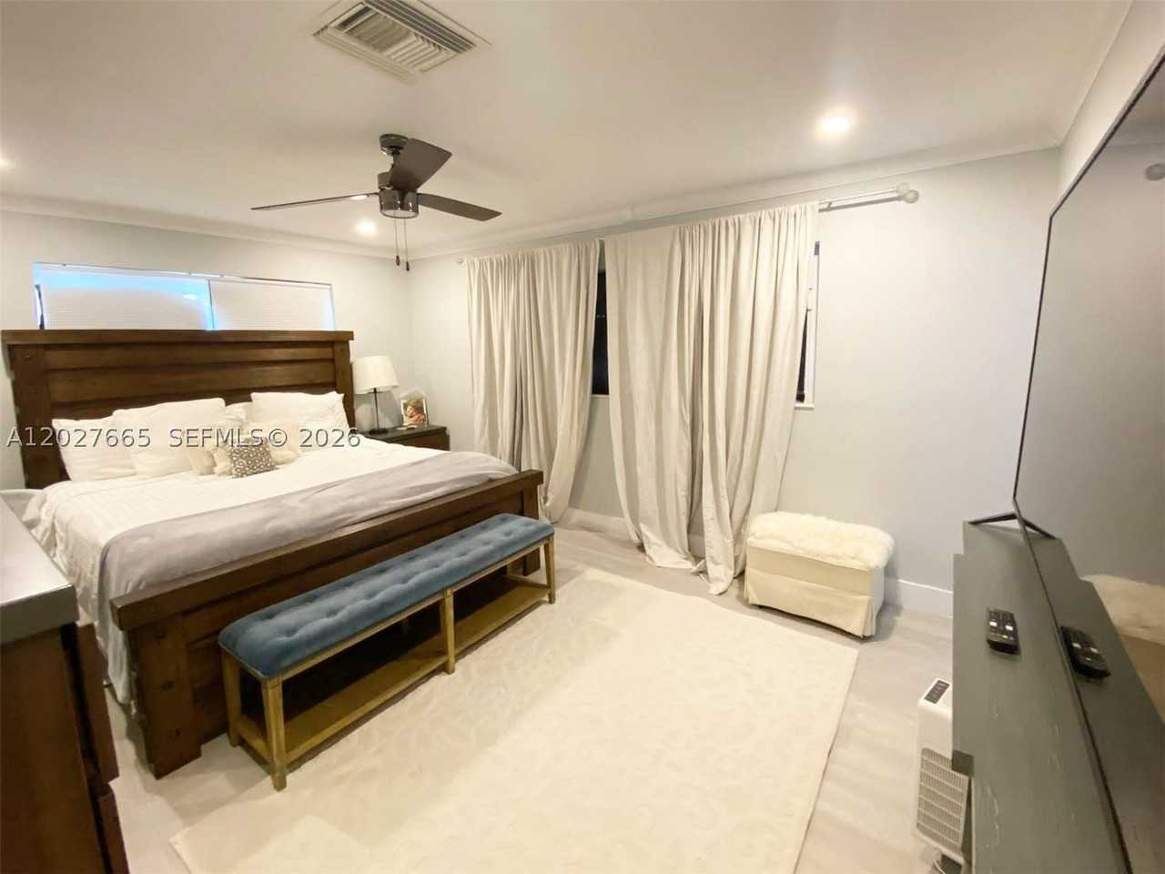 3602 Ne 18th Ave - Photo 7 of 21