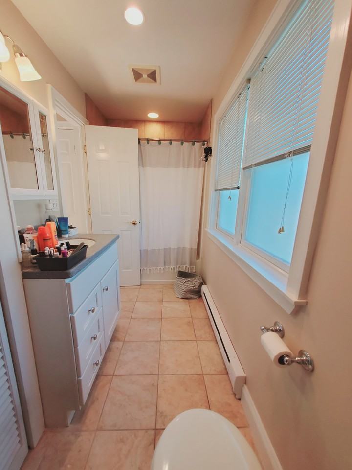 37 Cowan Ave #2 - Photo 7 of 8